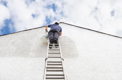 Peinture extérieure à Saint-Paul-le-Gaultier — façades et ravalement